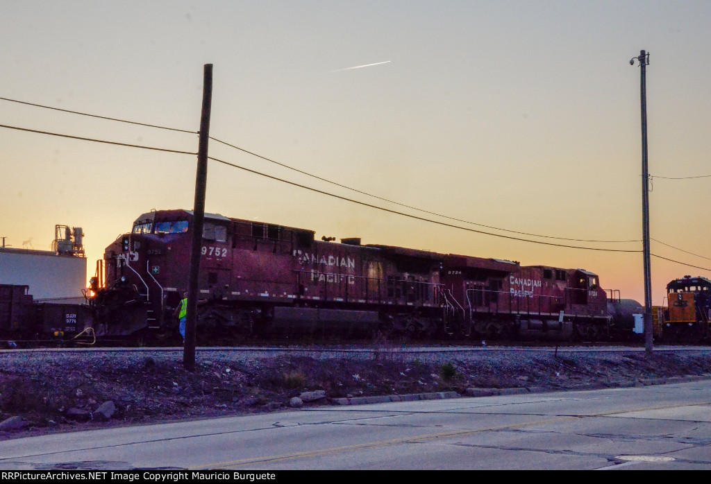 CP AC44CW + ES44AC Locomotives leading a train